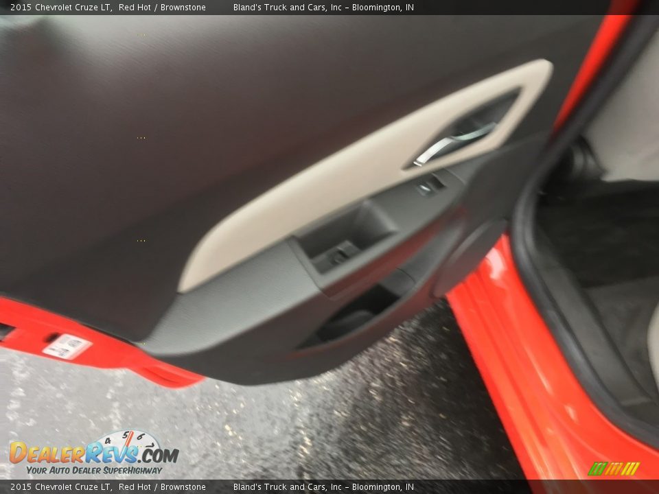 2015 Chevrolet Cruze LT Red Hot / Brownstone Photo #19