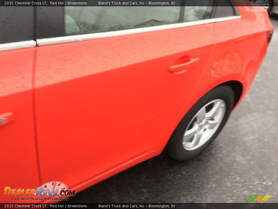 2015 Chevrolet Cruze LT Red Hot / Brownstone Photo #23