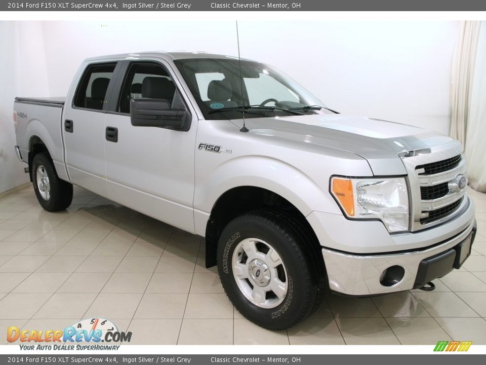 Front 3/4 View of 2014 Ford F150 XLT SuperCrew 4x4 Photo #1