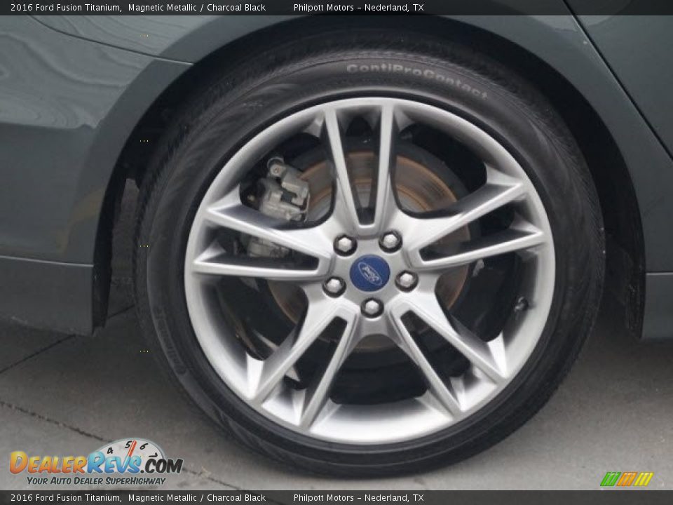 2016 Ford Fusion Titanium Magnetic Metallic / Charcoal Black Photo #9