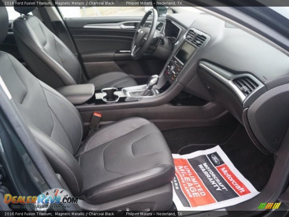 2016 Ford Fusion Titanium Magnetic Metallic / Charcoal Black Photo #19
