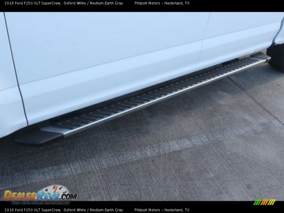2016 Ford F150 XLT SuperCrew Oxford White / Medium Earth Gray Photo #5