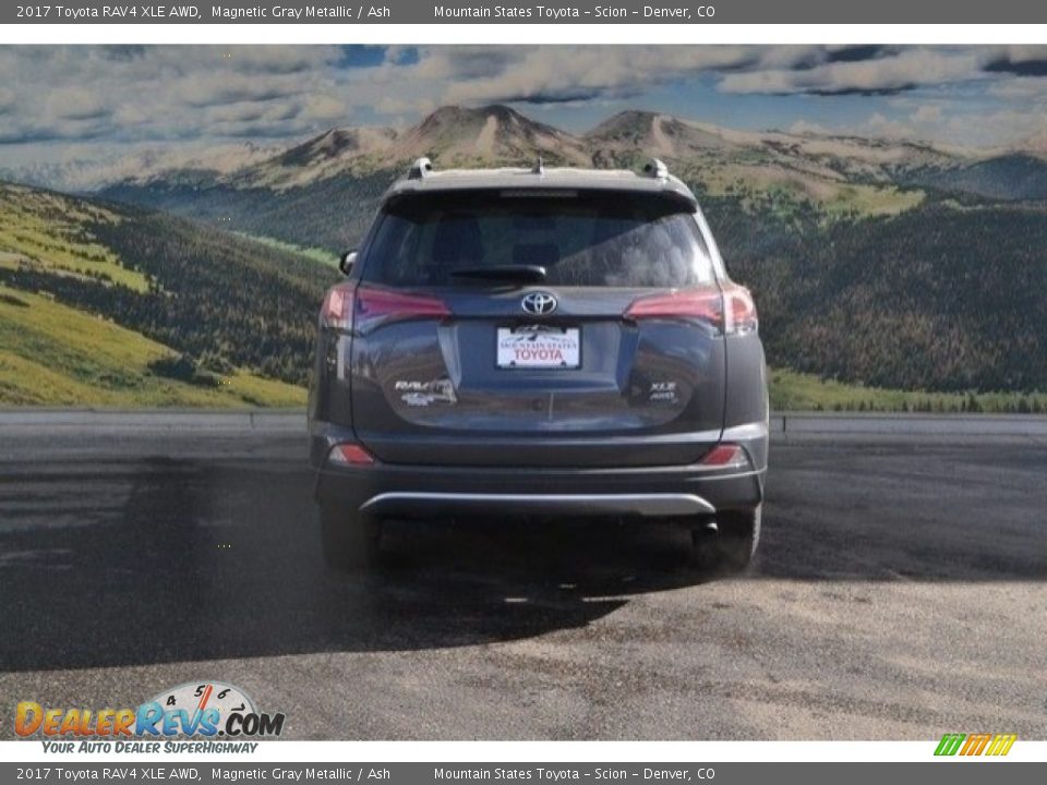 2017 Toyota RAV4 XLE AWD Magnetic Gray Metallic / Ash Photo #4