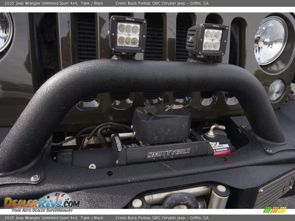 2015 Jeep Wrangler Unlimited Sport 4x4 Tank / Black Photo #22