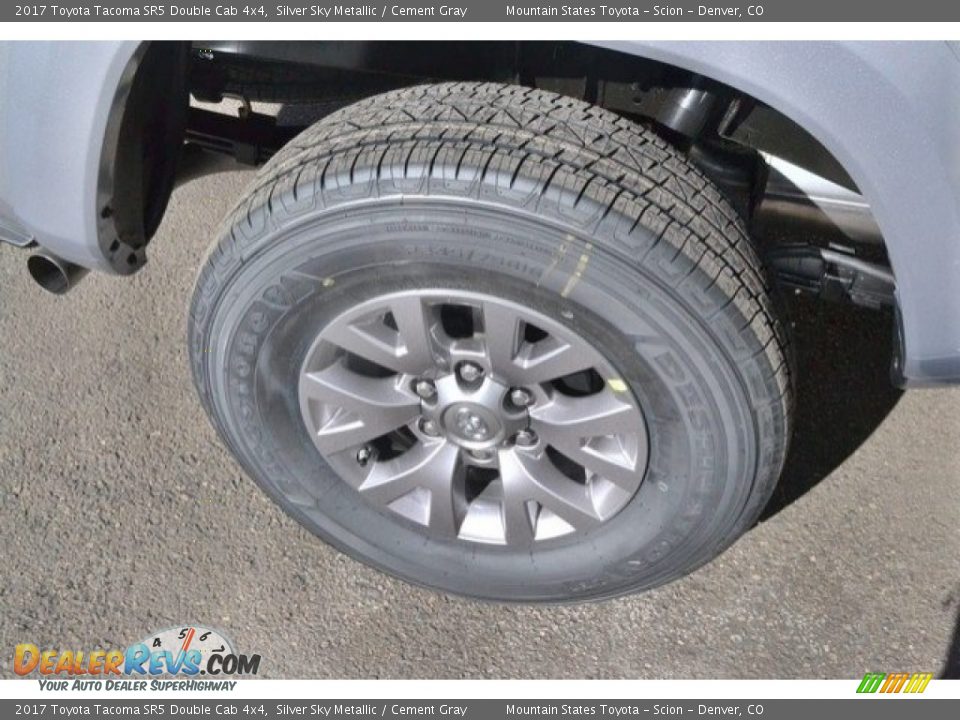 2017 Toyota Tacoma SR5 Double Cab 4x4 Silver Sky Metallic / Cement Gray Photo #9