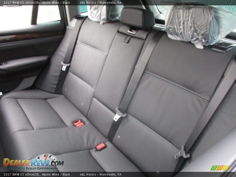 2017 BMW X3 xDrive28i Alpine White / Black Photo #13