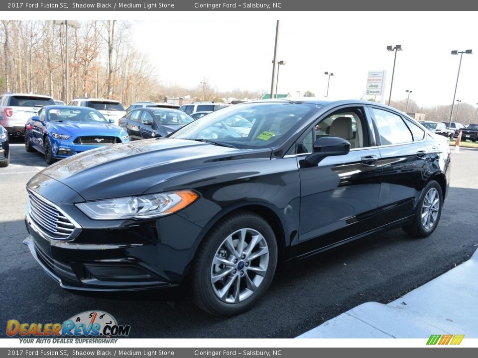 2017 Ford Fusion SE Shadow Black / Medium Light Stone Photo #3
