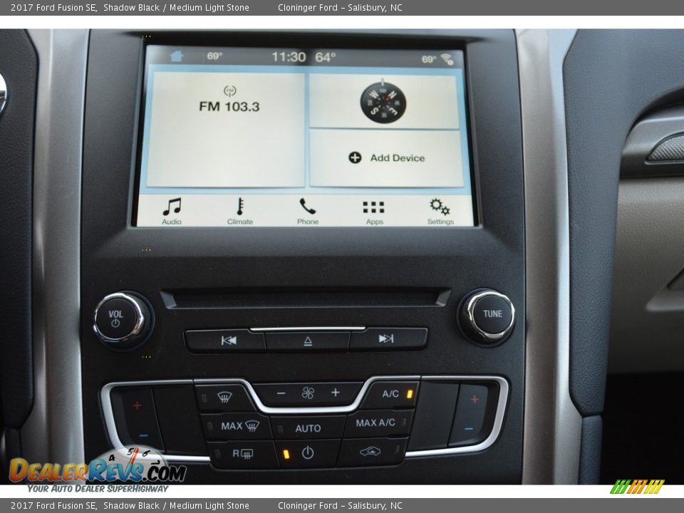 2017 Ford Fusion SE Shadow Black / Medium Light Stone Photo #10