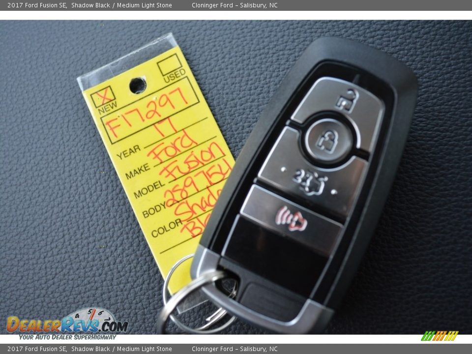 2017 Ford Fusion SE Shadow Black / Medium Light Stone Photo #19
