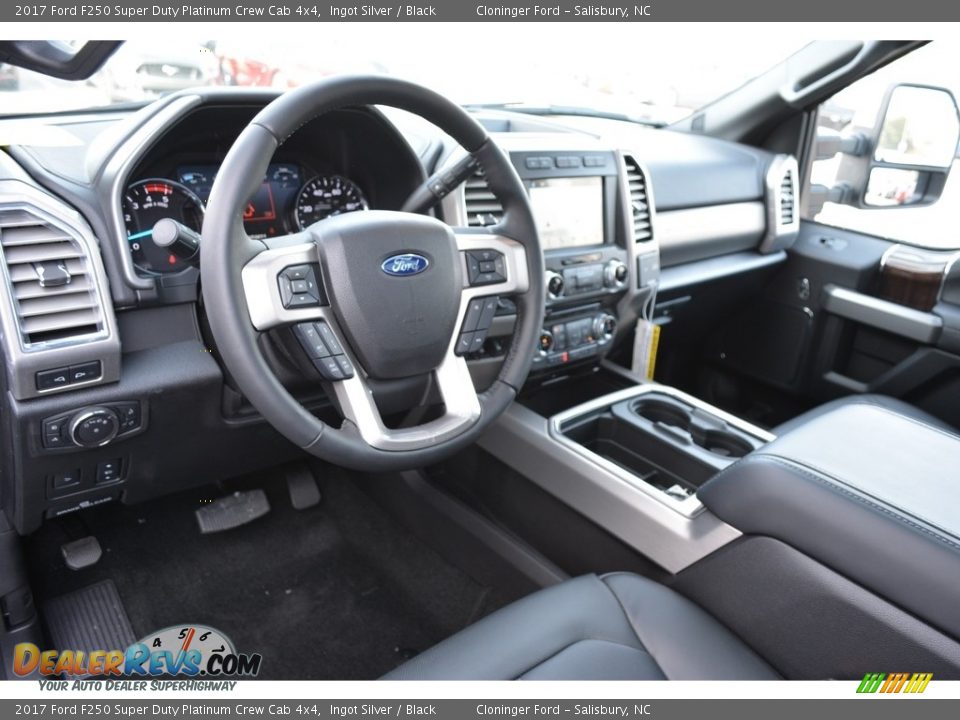 Black Interior - 2017 Ford F250 Super Duty Platinum Crew Cab 4x4 Photo #11