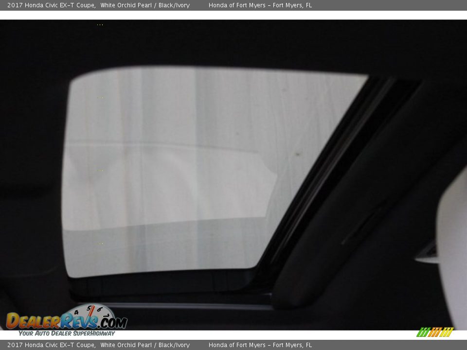 2017 Honda Civic EX-T Coupe White Orchid Pearl / Black/Ivory Photo #23