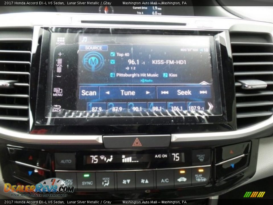 2017 Honda Accord EX-L V6 Sedan Lunar Silver Metallic / Gray Photo #28