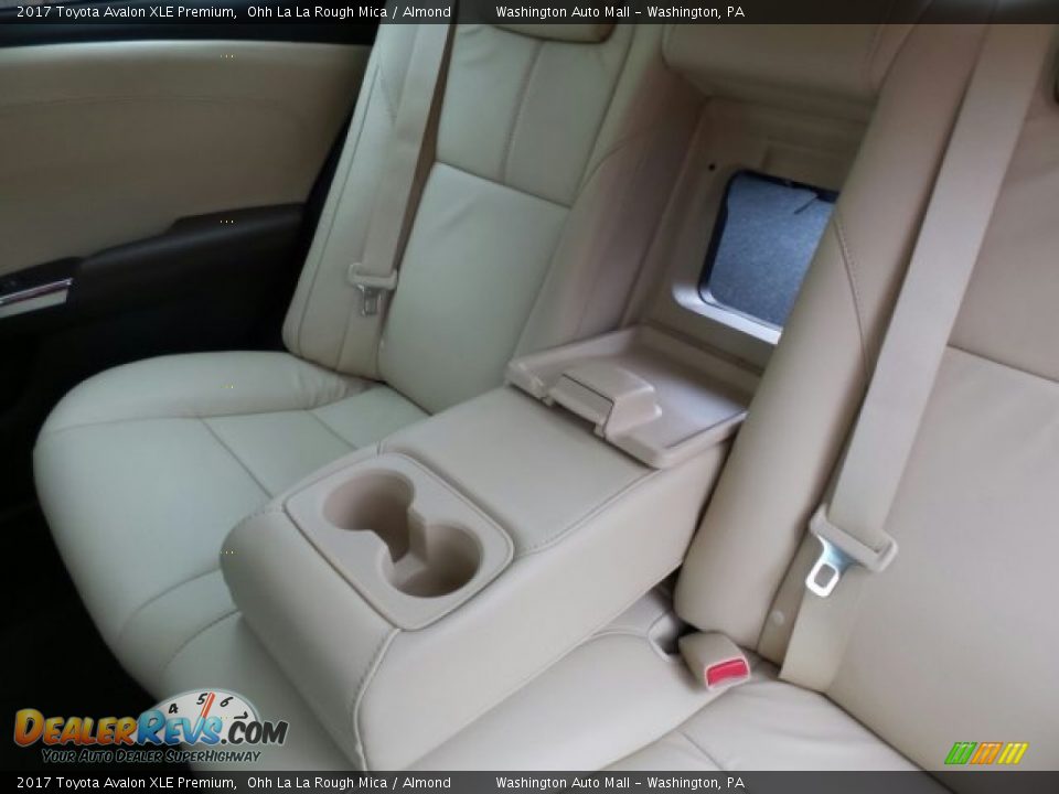 Rear Seat of 2017 Toyota Avalon XLE Premium Photo #13
