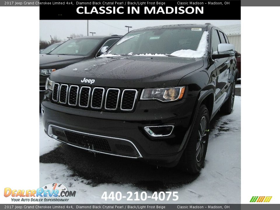 2017 Jeep Grand Cherokee Limited 4x4 Diamond Black Crystal Pearl / Black/Light Frost Beige Photo #1