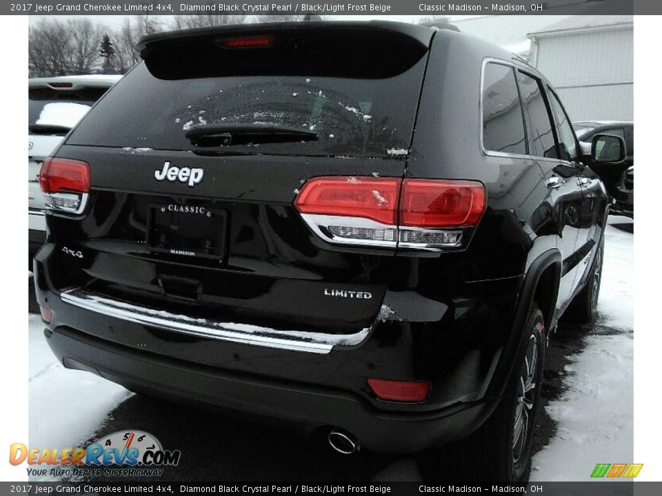 2017 Jeep Grand Cherokee Limited 4x4 Diamond Black Crystal Pearl / Black/Light Frost Beige Photo #2