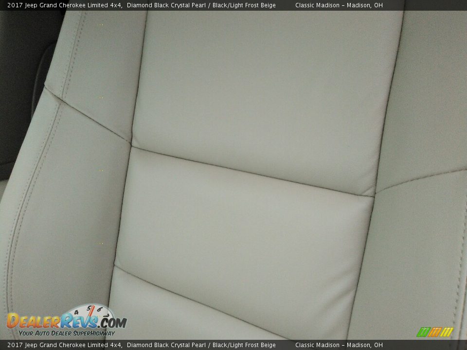 2017 Jeep Grand Cherokee Limited 4x4 Diamond Black Crystal Pearl / Black/Light Frost Beige Photo #6
