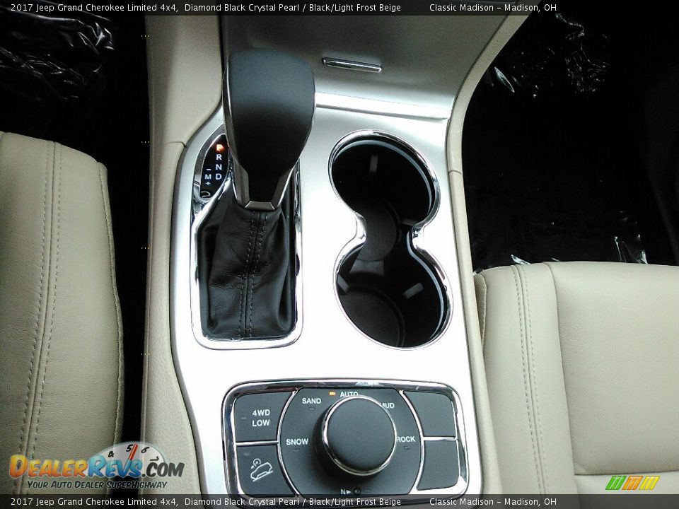 2017 Jeep Grand Cherokee Limited 4x4 Diamond Black Crystal Pearl / Black/Light Frost Beige Photo #7