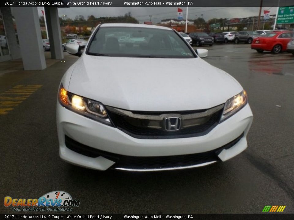 2017 Honda Accord LX-S Coupe White Orchid Pearl / Ivory Photo #4