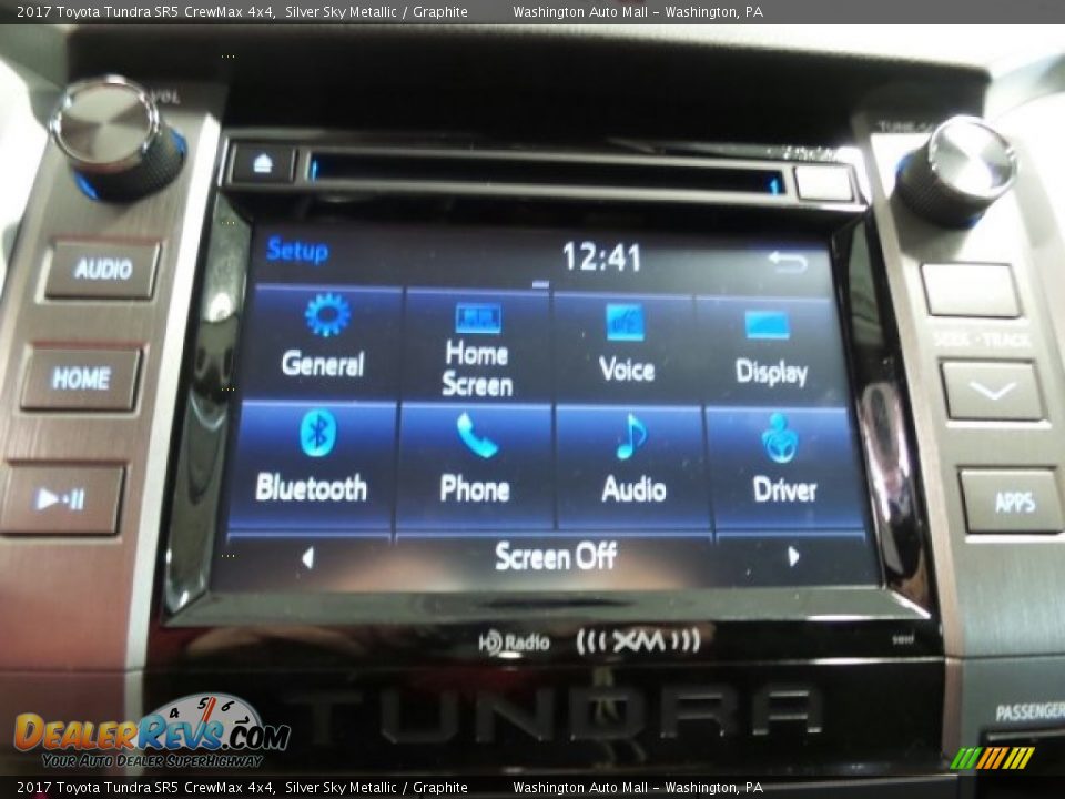 Controls of 2017 Toyota Tundra SR5 CrewMax 4x4 Photo #33