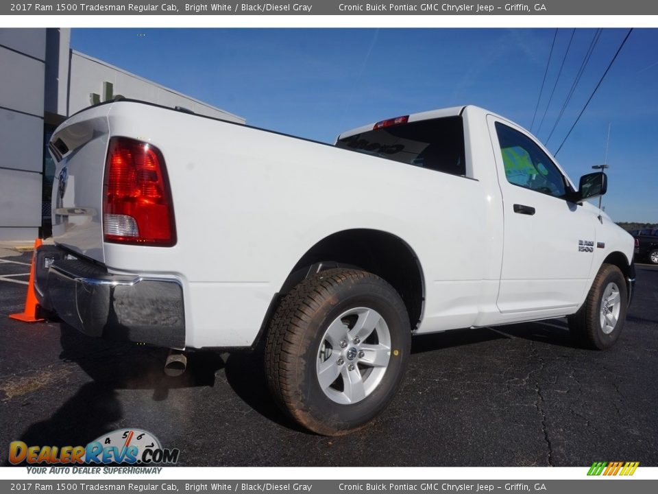 2017 Ram 1500 Tradesman Regular Cab Bright White / Black/Diesel Gray Photo #7