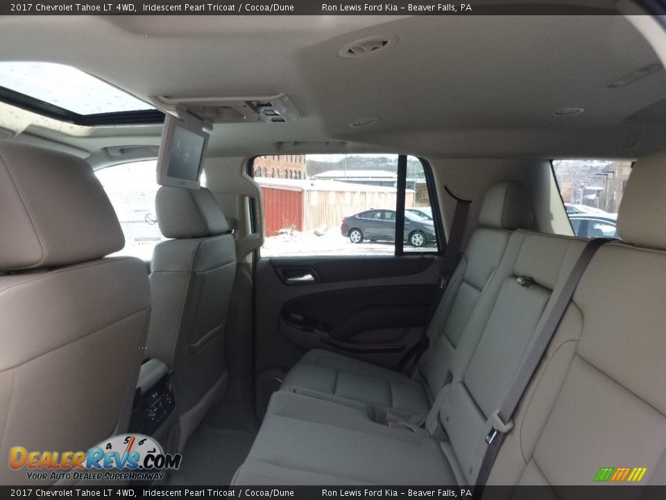 2017 Chevrolet Tahoe LT 4WD Iridescent Pearl Tricoat / Cocoa/Dune Photo #11