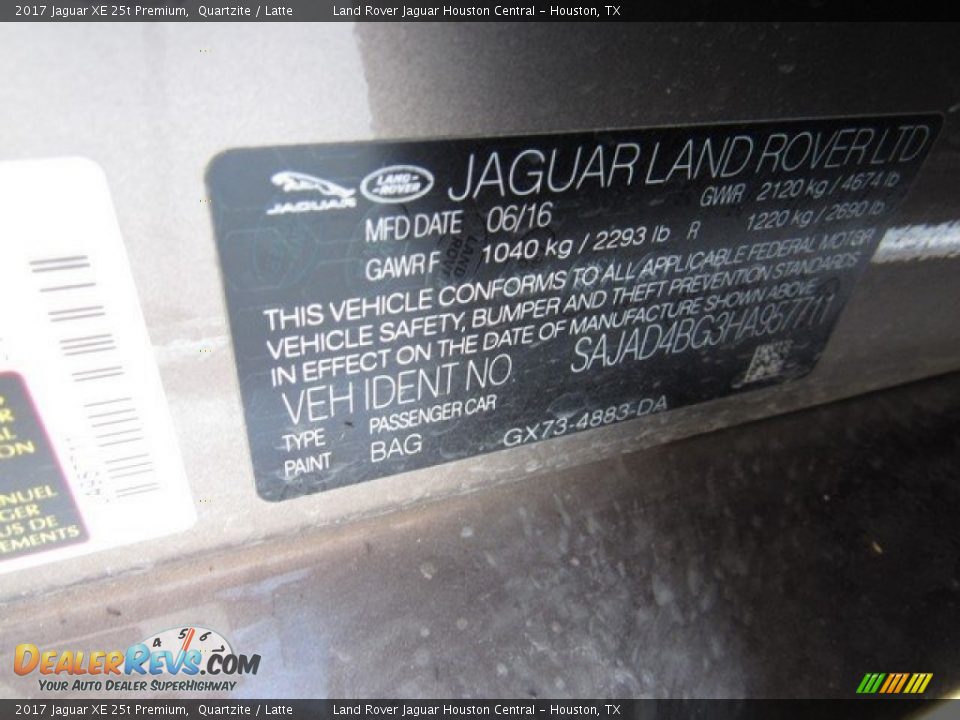 2017 Jaguar XE 25t Premium Quartzite / Latte Photo #21