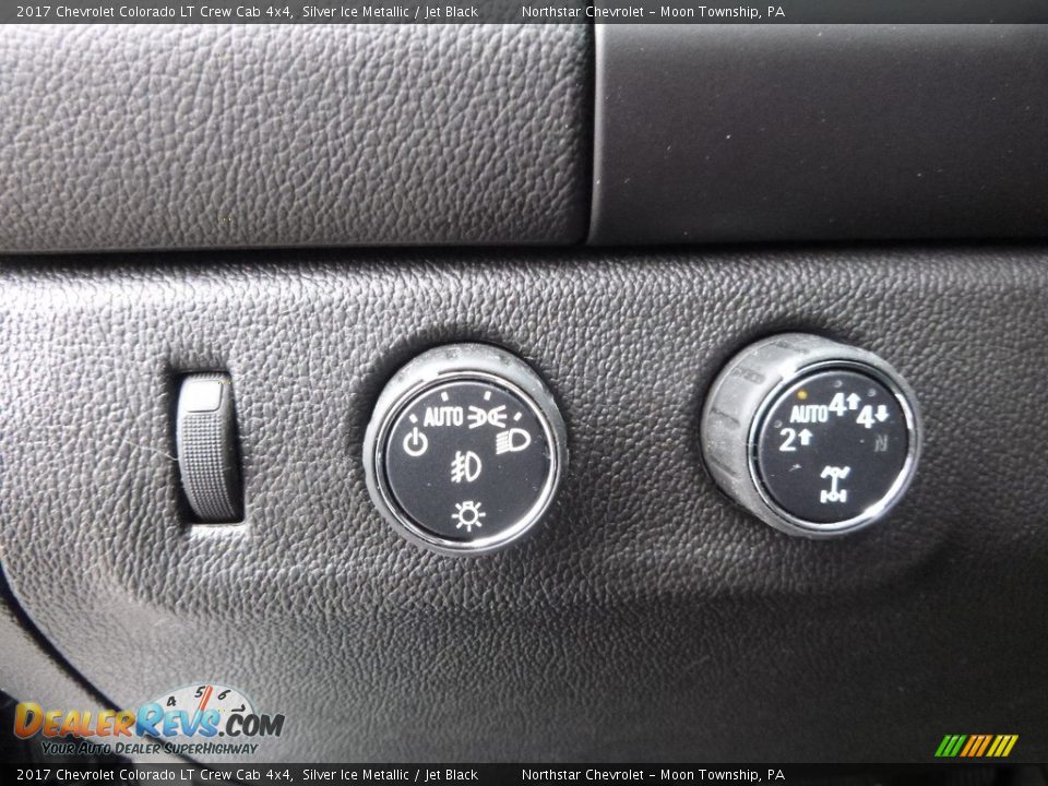 2017 Chevrolet Colorado LT Crew Cab 4x4 Silver Ice Metallic / Jet Black Photo #17