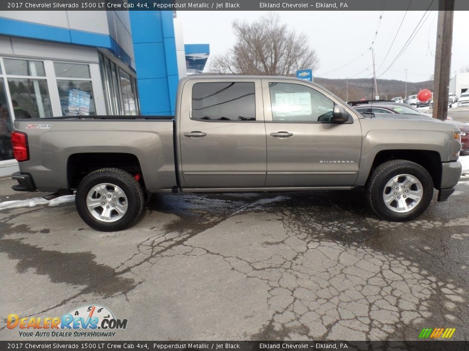 Pepperdust Metallic 2017 Chevrolet Silverado 1500 LT Crew Cab 4x4 Photo #9