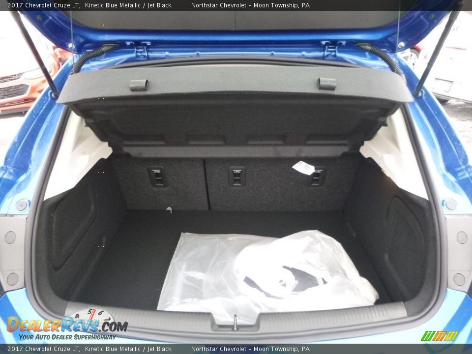 2017 Chevrolet Cruze LT Kinetic Blue Metallic / Jet Black Photo #7