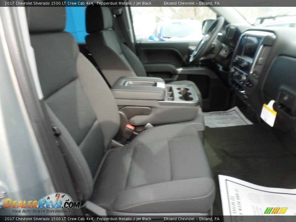 2017 Chevrolet Silverado 1500 LT Crew Cab 4x4 Pepperdust Metallic / Jet Black Photo #18