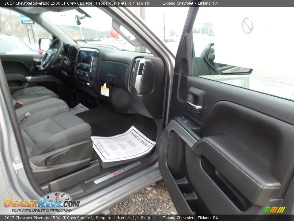 2017 Chevrolet Silverado 1500 LT Crew Cab 4x4 Pepperdust Metallic / Jet Black Photo #21