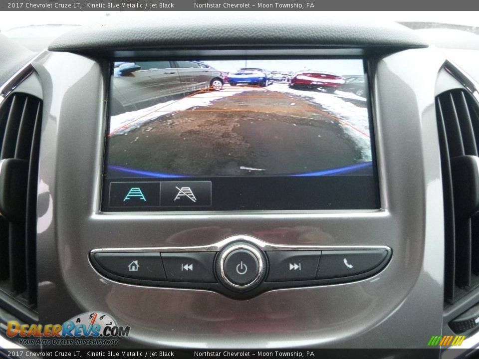 2017 Chevrolet Cruze LT Kinetic Blue Metallic / Jet Black Photo #17