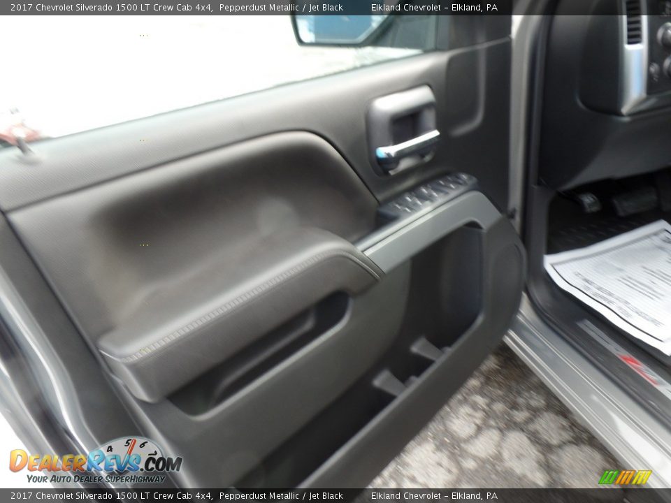 2017 Chevrolet Silverado 1500 LT Crew Cab 4x4 Pepperdust Metallic / Jet Black Photo #25