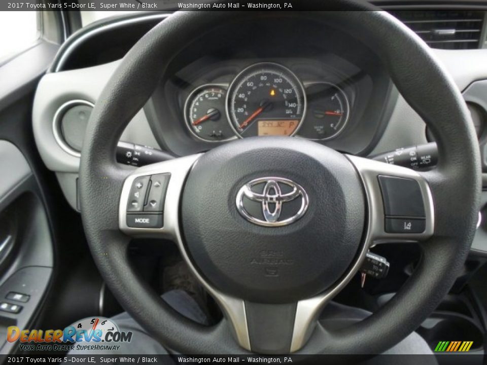 2017 Toyota Yaris 5-Door LE Steering Wheel Photo #16