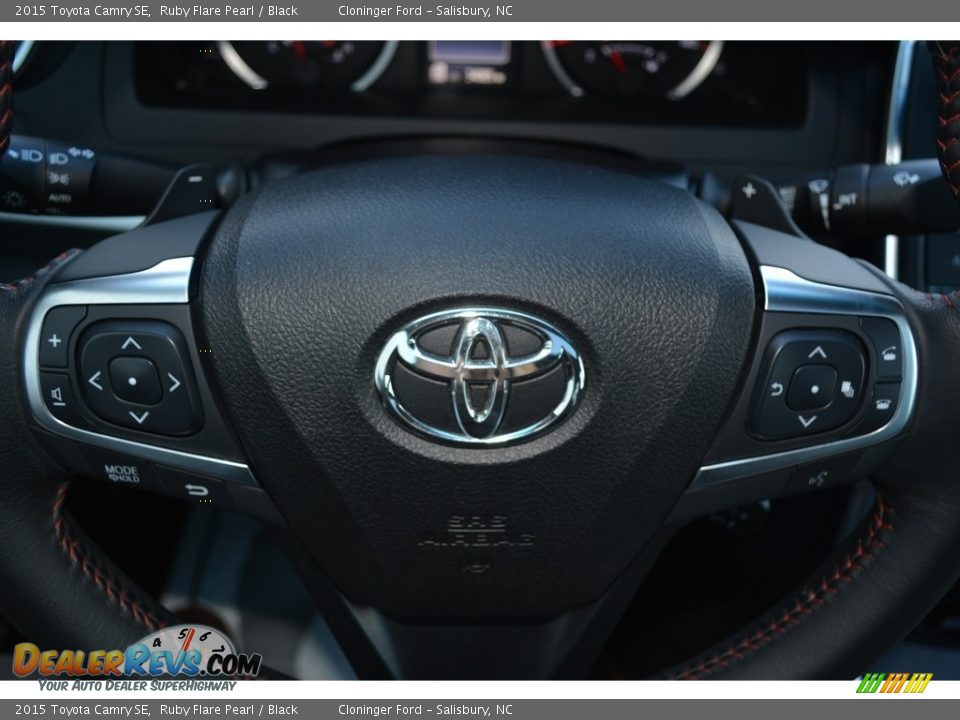2015 Toyota Camry SE Ruby Flare Pearl / Black Photo #24