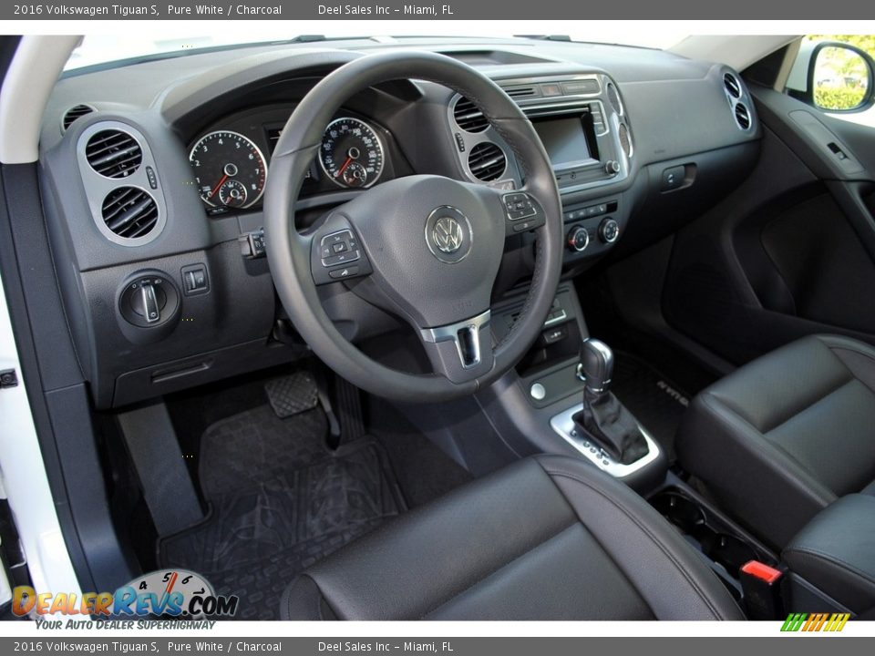 2016 Volkswagen Tiguan S Pure White / Charcoal Photo #15