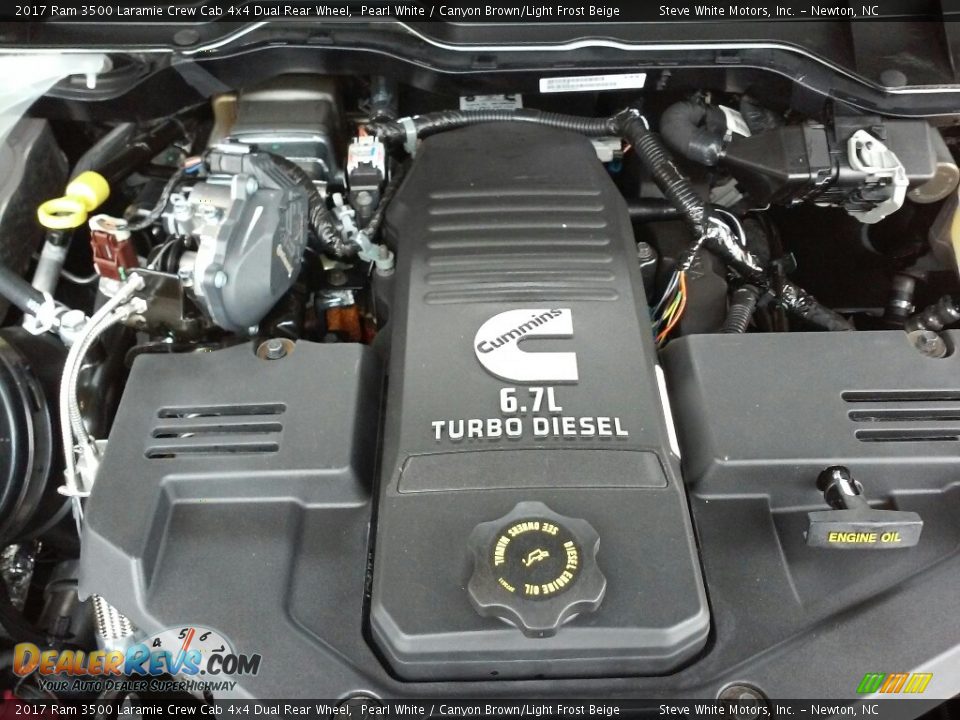 2017 Ram 3500 Laramie Crew Cab 4x4 Dual Rear Wheel 6.7 Liter OHV 24-Valve Cummins Turbo-Diesel Inline 6 Cylinder Engine Photo #9