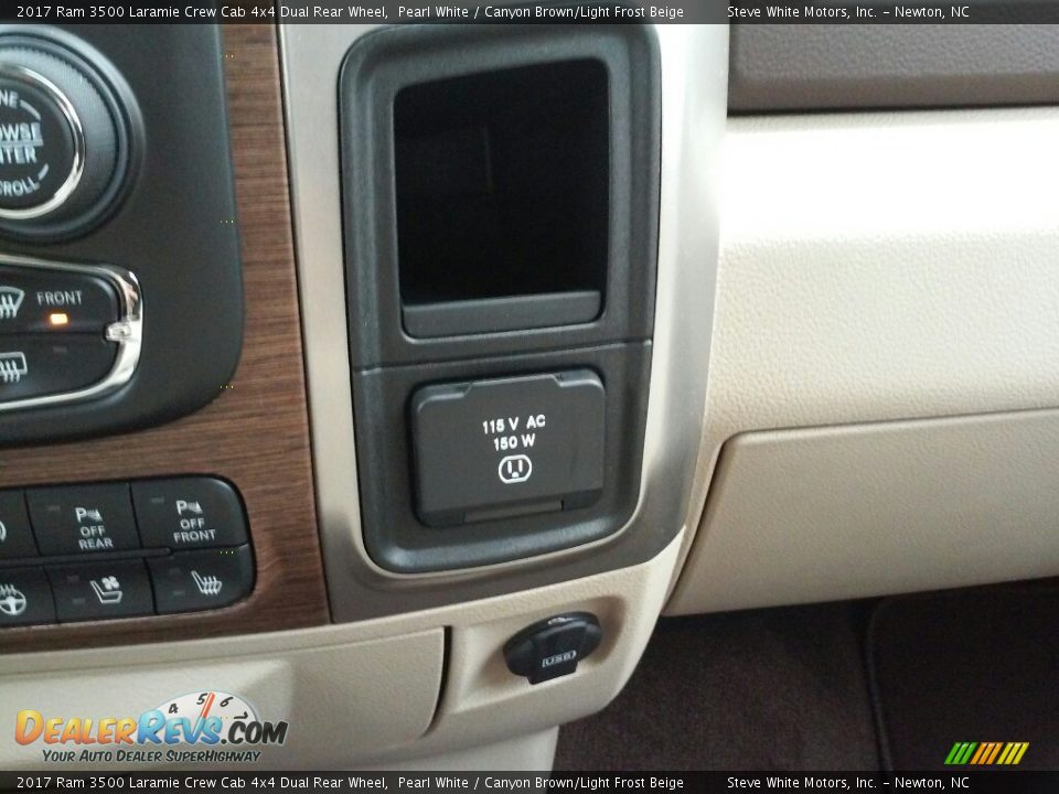 2017 Ram 3500 Laramie Crew Cab 4x4 Dual Rear Wheel Pearl White / Canyon Brown/Light Frost Beige Photo #18