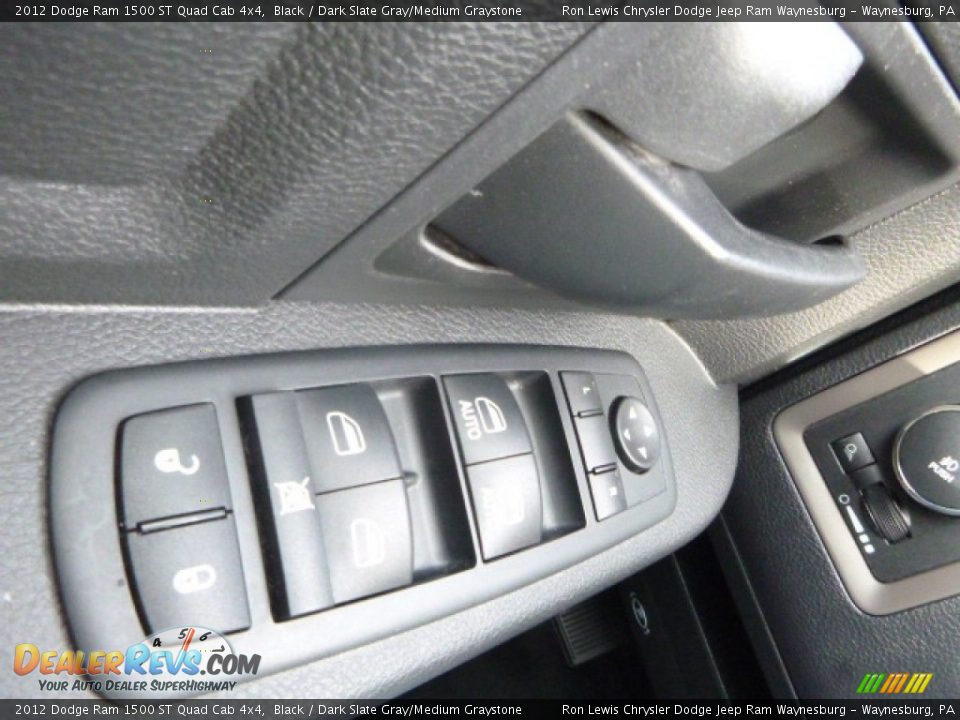 2012 Dodge Ram 1500 ST Quad Cab 4x4 Black / Dark Slate Gray/Medium Graystone Photo #20