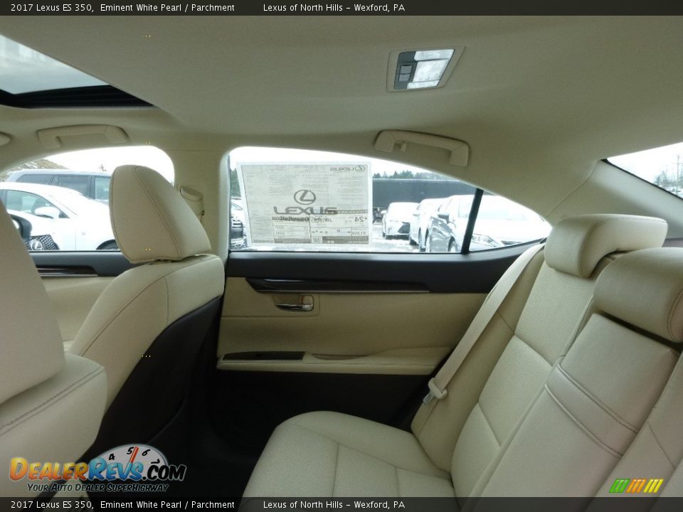 2017 Lexus ES 350 Eminent White Pearl / Parchment Photo #8