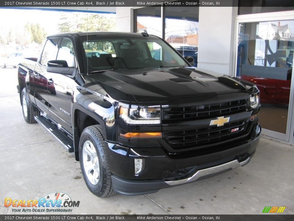 2017 Chevrolet Silverado 1500 LT Crew Cab 4x4 Black / Jet Black Photo #1