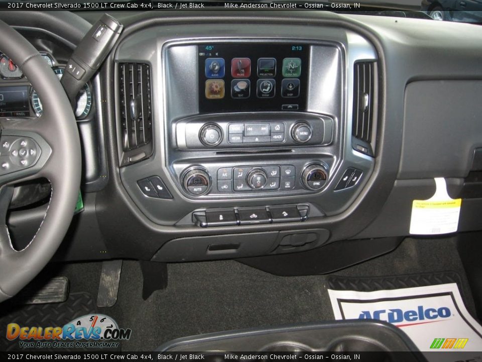 2017 Chevrolet Silverado 1500 LT Crew Cab 4x4 Black / Jet Black Photo #5