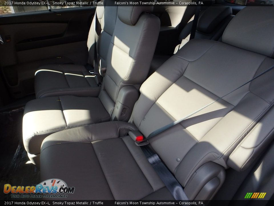 Rear Seat of 2017 Honda Odyssey EX-L Photo #9