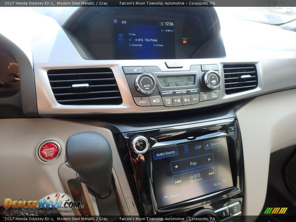 Controls of 2017 Honda Odyssey EX-L Photo #13