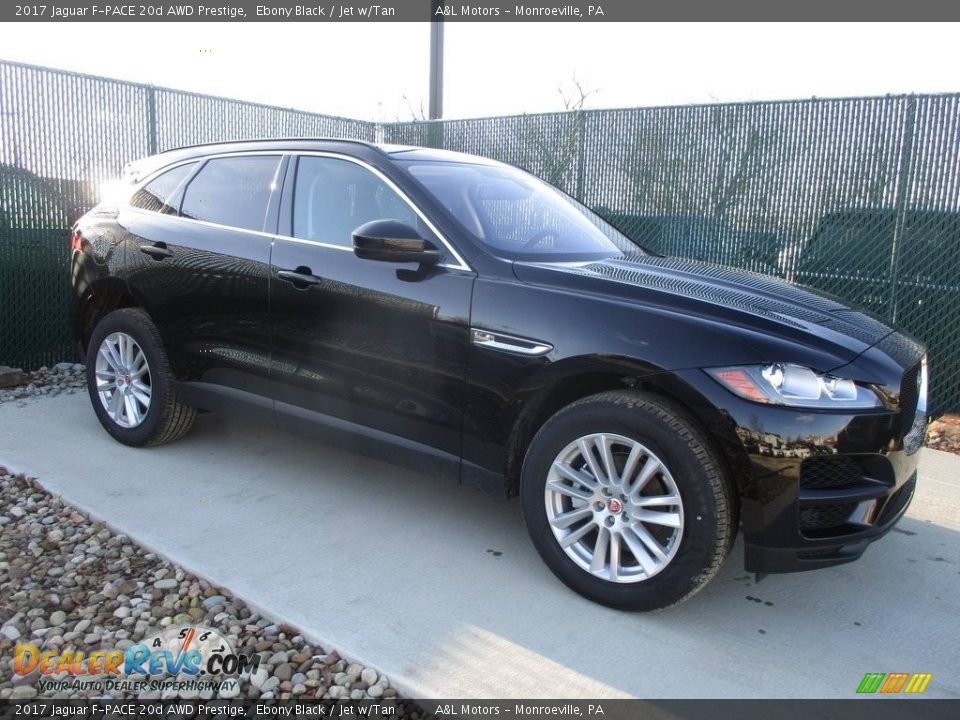 Front 3/4 View of 2017 Jaguar F-PACE 20d AWD Prestige Photo #1