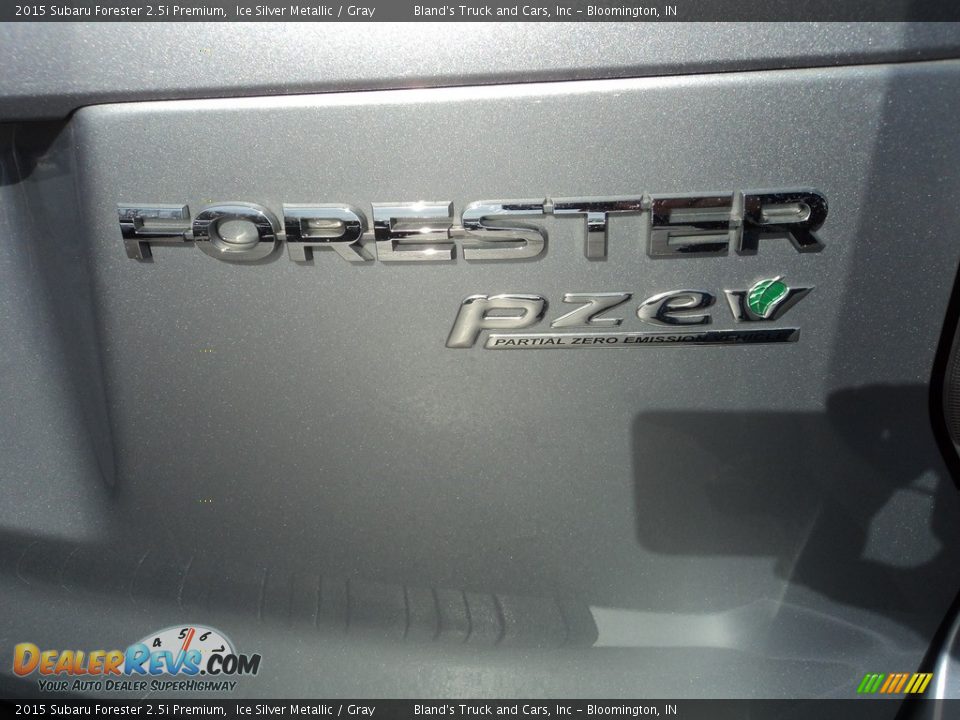 2015 Subaru Forester 2.5i Premium Ice Silver Metallic / Gray Photo #29