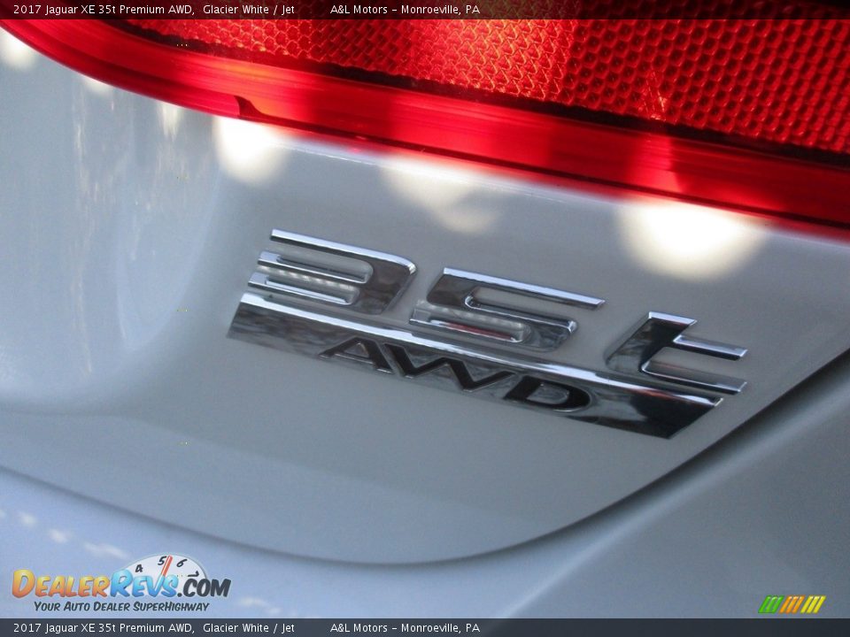 2017 Jaguar XE 35t Premium AWD Glacier White / Jet Photo #4