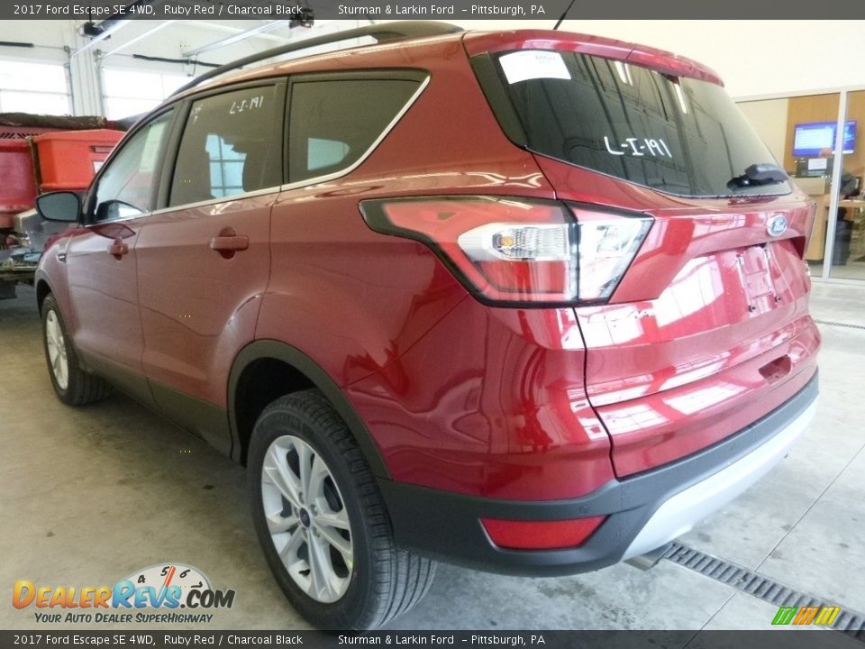 2017 Ford Escape SE 4WD Ruby Red / Charcoal Black Photo #4