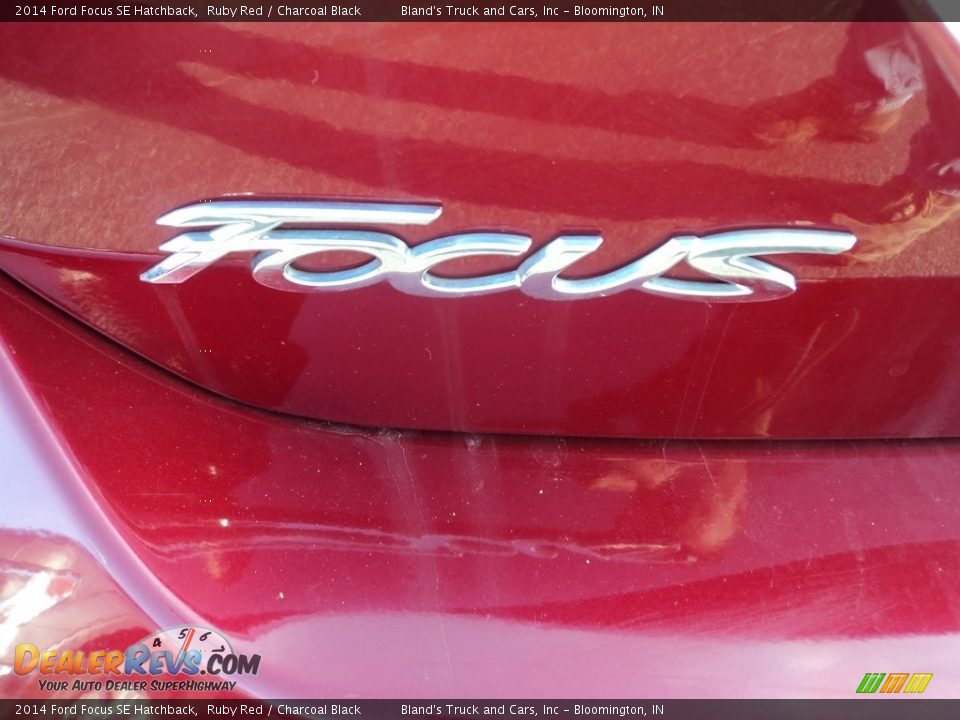 2014 Ford Focus SE Hatchback Ruby Red / Charcoal Black Photo #28