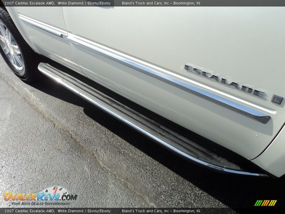 2007 Cadillac Escalade AWD White Diamond / Ebony/Ebony Photo #28
